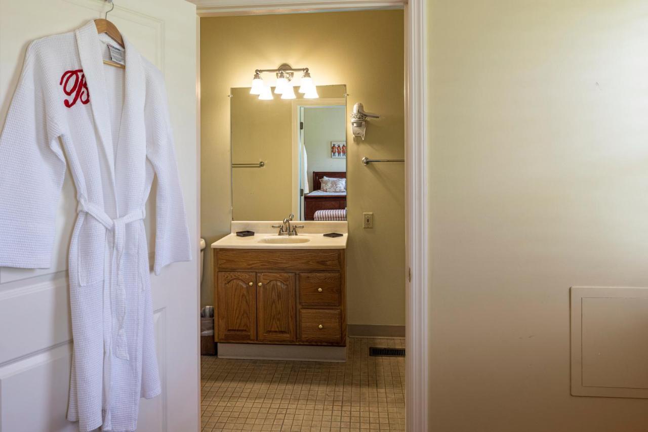Baywood Conference And Lodging Center Coraopolis Luaran gambar